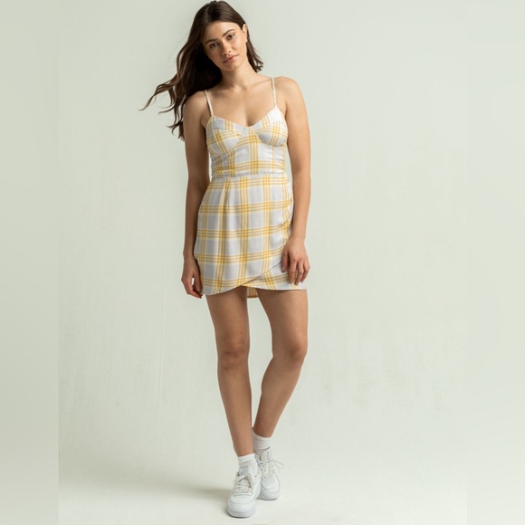 RVCA First Class Dress - size M - Picture 4 of 15